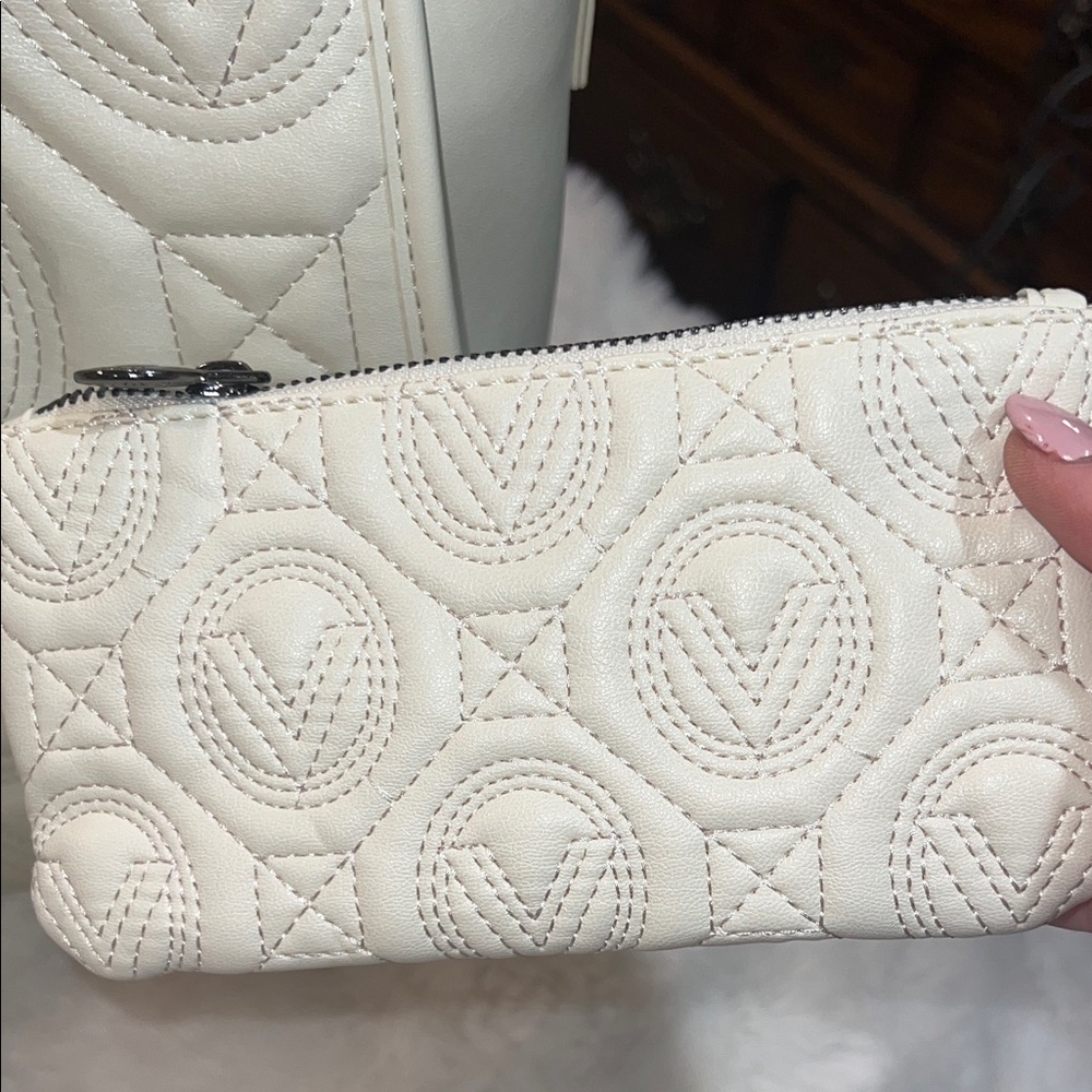 Valentino Orlandi Ivory Tote and Wallet Set - Picture 6 of 7